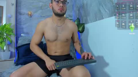 TAYLOR AND TAYLER online show from 01/12/26, 02:55