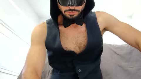 Snapshot of tayneuncutxxx chatting on 11/04/25, 02:54 Tayne online show from 11/04/25, 02:54