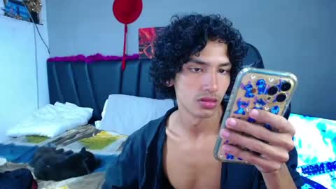 Snapshot of tayronx33 chatting on 05/27/26, 03:31 Tayron online show from 05/27/26, 03:31
