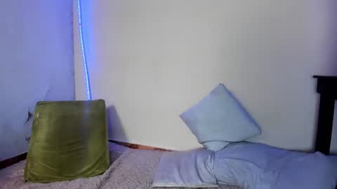 Snapshot of taysonysasha chatting on 07/17/26, 09:08 ask for cum online show from 07/17/26, 09:08
