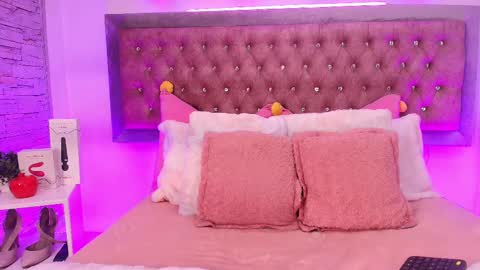 Sofia online show from 11/04/25, 12:48