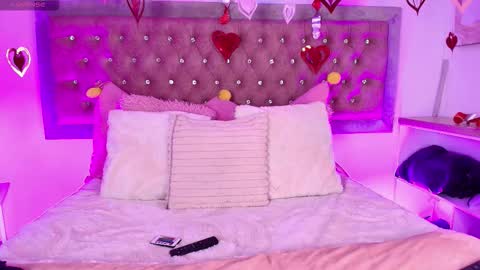 Sofia online show from 02/13/26, 01:29