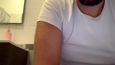 Tbest1986 online show from 10/21/25, 07:20