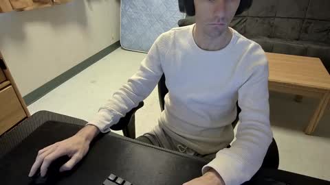 Snapshot of tbone_93 chatting on 12/11/24, 11:10 Tbone online show from 12/11/24, 11:10