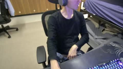 Snapshot of tbone_93 chatting on 10/17/25, 01:53 Tbone online show from 10/17/25, 01:53