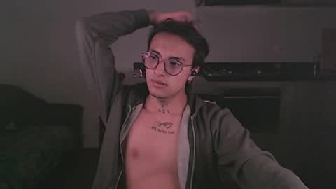 Snapshot of te0__0 chatting on 02/14/25, 03:11 Teo independent model online show from 02/14/25, 03:11