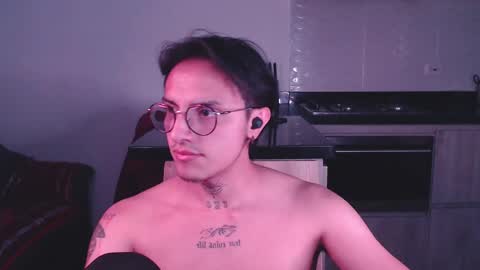 Snapshot of te0__0 chatting on 02/20/25, 07:23 Teo independent model online show from 02/20/25, 07:23