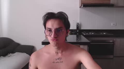 Snapshot of te0__0 chatting on 03/07/25, 03:49 Teo independent model online show from 03/07/25, 03:49