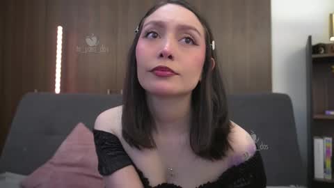 Snapshot of te_para_dos chatting on 02/26/26, 03:33 Leo and Luna online show from 02/26/26, 03:33