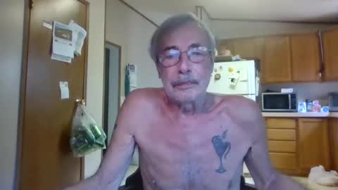 Snapshot of teak4u chatting on 10/31/25, 04:08 Teak online show from 10/31/25, 04:08