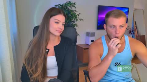 Snapshot of team2fit chatting on 09/20/25, 07:09 team2fit online show from 09/20/25, 07:09