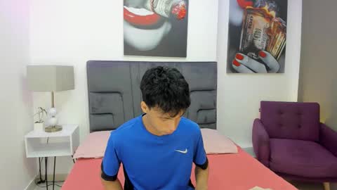 Team Twinks online show from 10/28/25, 02:42