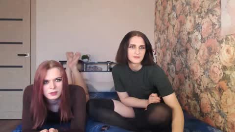 Snapshot of tearjuly chatting on 10/09/25, 11:41 July online show from 10/09/25, 11:41