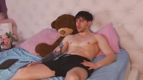 Snapshot of teasememartin chatting on 03/26/26, 05:24 Martin online show from 03/26/26, 05:24