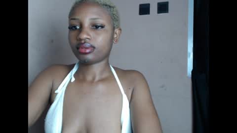Snapshot of teasexkitty chatting on 06/17/26, 11:49 teasexkitty online show from 06/17/26, 11:49