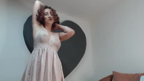 Snapshot of teasexpert4444 chatting on 06/17/26, 06:38 ALICIA--- online show from 06/17/26, 06:38