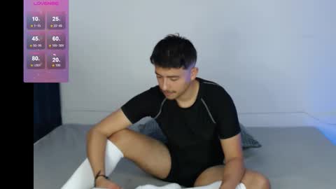 teban_28 online show from 12/18/25, 02:39