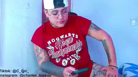 Snapshot of techno_420 chatting on 01/18/25, 01:30 Charlee He online show from 01/18/25, 01:30