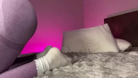 Mary     X TechnoElfff  INST    fansly kissmary online show from 04/18/26, 03:38