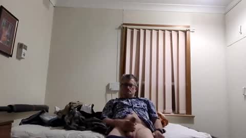Snapshot of teddstiff chatting on 02/02/25, 06:31 Theodore online show from 02/02/25, 06:31