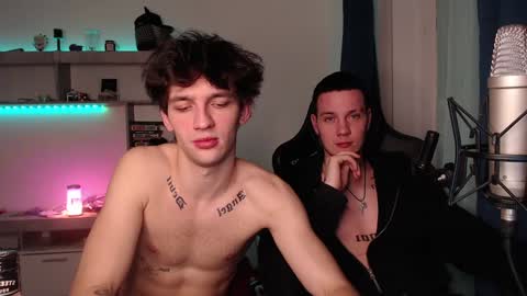 Snapshot of teddy_mode chatting on 12/16/24, 12:48 Teddy online show from 12/16/24, 12:48