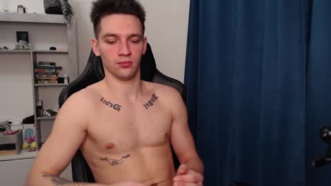 Snapshot of teddy_mode chatting on 01/31/25, 04:59 Teddy online show from 01/31/25, 04:59