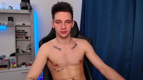 Snapshot of teddy_mode chatting on 01/31/25, 10:10 Teddy online show from 01/31/25, 10:10