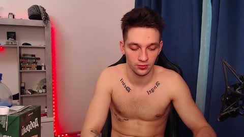 Snapshot of teddy_mode chatting on 02/01/25, 10:05 Teddy online show from 02/01/25, 10:05