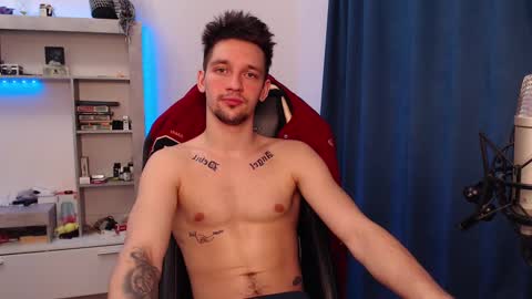 Snapshot of teddy_mode chatting on 02/16/25, 12:19 Teddy online show from 02/16/25, 12:19