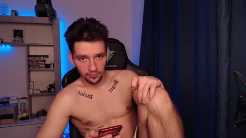 Snapshot of teddy_mode chatting on 02/17/25, 03:20 Teddy online show from 02/17/25, 03:20