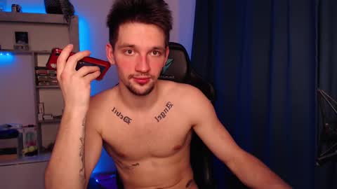 Snapshot of teddy_mode chatting on 02/17/25, 06:37 Teddy online show from 02/17/25, 06:37