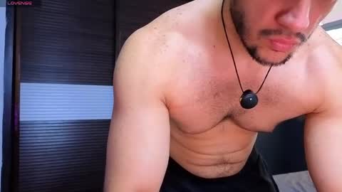 Snapshot of teddybear_07 chatting on 05/25/26, 12:11 Dante online show from 05/25/26, 12:11
