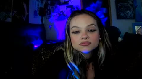 Teddy Sky online show from 09/28/25, 03:45