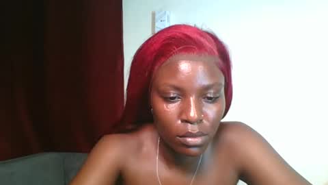 Snapshot of tee_kaicy chatting on 10/22/25, 09:03 kaicy online show from 10/22/25, 09:03