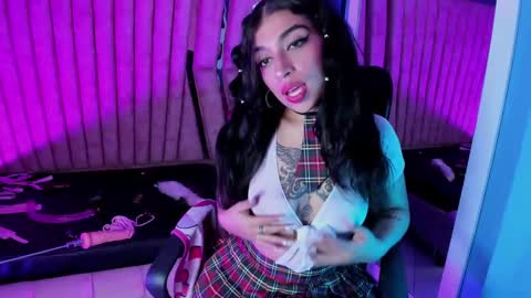 Tayloor online show from 02/10/25, 08:42