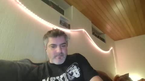 Peter online show from 02/11/25, 03:18