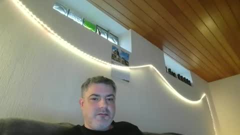 Peter online show from 03/12/25, 04:35