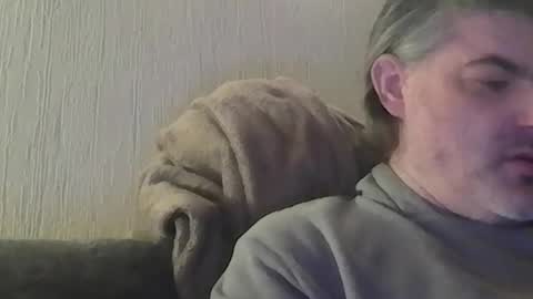 Snapshot of teeforyou chatting on 05/18/26, 07:31 Peter online show from 05/18/26, 07:31