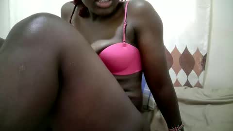 Snapshot of teekaeh chatting on 05/17/26, 12:12 teekah online show from 05/17/26, 12:12