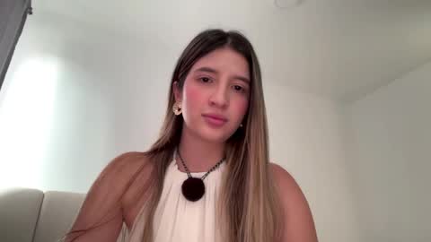 Amy No penetration Virgiin giirl online show from 04/13/26, 05:18