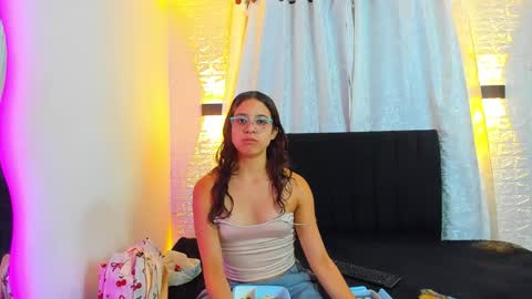 tefi smit online show from 05/26/26, 06:59