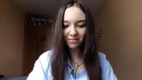 Kimi online show from 11/03/25, 10:49