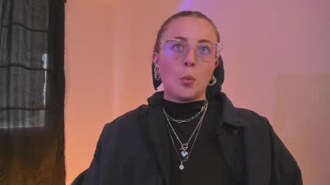 tekila__ online show from 02/08/25, 09:46