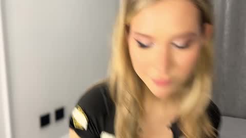 Tella online show from 04/05/26, 06:05