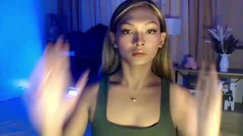 Snapshot of temptation_ashley chatting on 05/07/26, 08:20 temptation_ashley online show from 05/07/26, 08:20