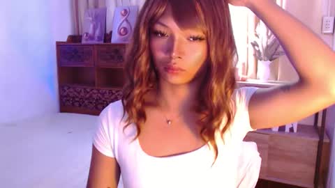 Snapshot of temptation_ashley chatting on 05/21/26, 09:16 temptation_ashley online show from 05/21/26, 09:16