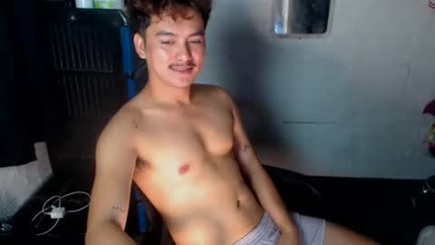 Snapshot of tempting_jon chatting on 04/09/26, 02:33 tempting_jon online show from 04/09/26, 02:33