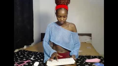 tempting_vibe online show from 02/02/26, 06:50