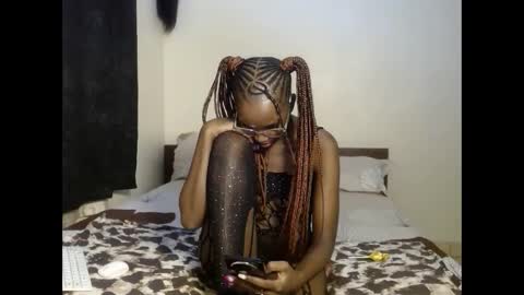 Snapshot of tempting_vibe chatting on 05/09/26, 10:48 tempting_vibe online show from 05/09/26, 10:48