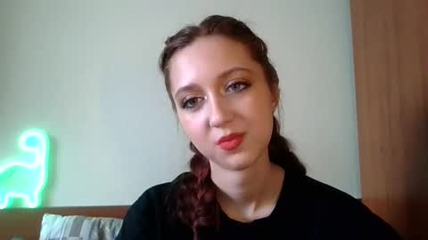 Snapshot of temptingvision chatting on 03/05/25, 11:38 temptingvision online show from 03/05/25, 11:38